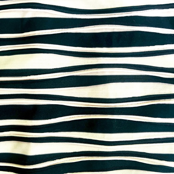 Connected Apparel Size 8 Black and Tan Tiger Stripe Sleeveless Dress - Picture 2 of 3